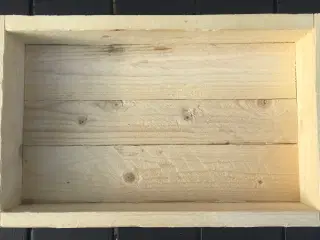 Træ kasse / bakke 60 kr.  40,1 x 24,9