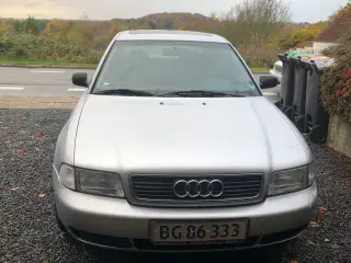 Audi A4 sælges    ny synt