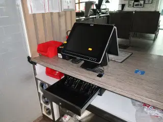 Kasseapparat CBE, bonprinter, pengeskuffe m.m. (betalingsterminal medfølger ikke)