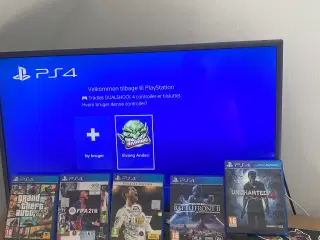 Playstation 4 i god stand med controller og spil