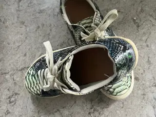Slangeskind Sneakers 