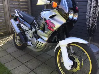 Honda Africa Twin RD07