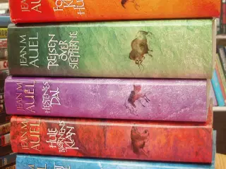 Hardback bøger af Jean M. Auel