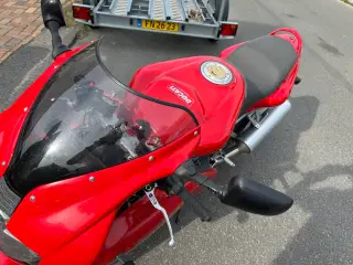 Ducati 800 ss 2005