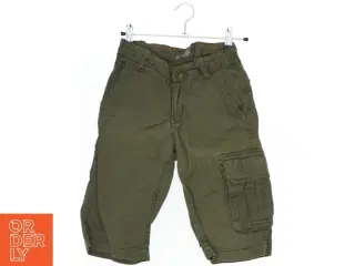 Cargoshorts fra H&M (str. 134)
