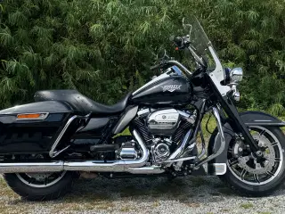 Harley Davidson Road King Police