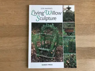 Living Willow Sculpture af Jon Warnes