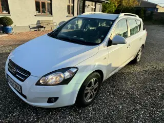 Kia Ceed 1.6 CRDi st.car 