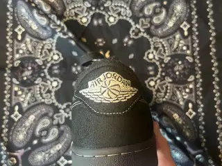 Air Jordan 1 Low Travis Scott Black Phantom