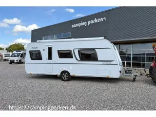 2022 - Dethleffs Nomad 530 DR   Dethleffs Nomad 530 DR, med dobbeltseng og rundsiddegruppe, vogn med meget gulvplads