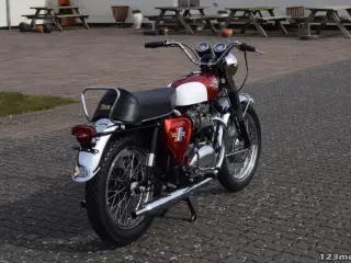 BSA Spitfire 650 Classic Bike