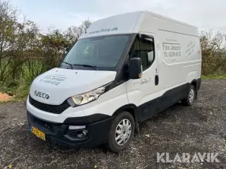 Varebil Iveco 35S15 2.3D