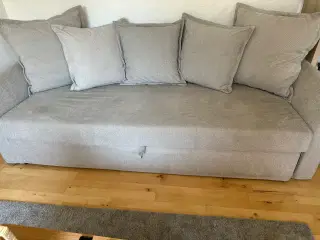 Sovesofa med opbevaring 