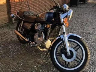 Bundsolid renoveret Honda CX500 Custom