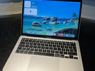 MacBook Air M1 2020