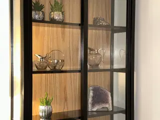 Vitrine Vægskab med Skydelåger
