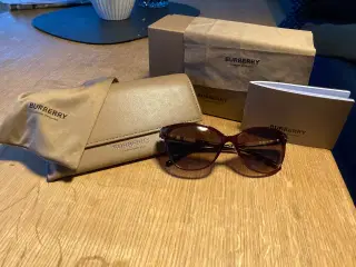 Burberry - Dame-solbrille