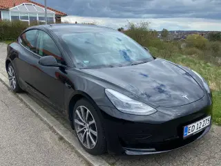TESLA MODEL 3 – KVALITETSTJEKKET AF TESLA!