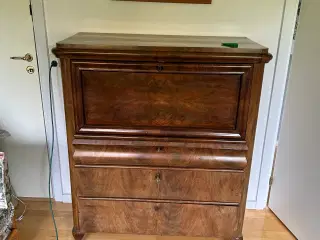 Chartol/sekretær
