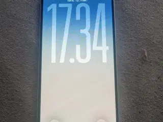 iPhone 16 Plus + AirPods 4