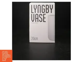 Hvid ribbet vase fra Lyngby (str. 20 cm)