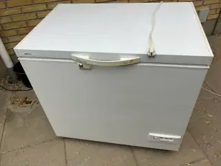 190 Liter kummefryser fra Electrolux.