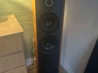 Et sæt Sonus Faber venere 2.5 højtalere