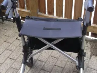 Letvægts rollator Napoli aluminium