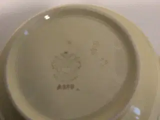 Gammel terrin m/låg fra Villeroy &  Boch