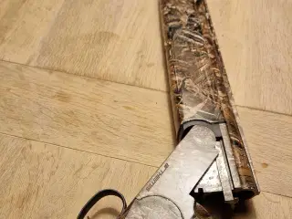 Haglgevær. Khan K200 kal 12/89