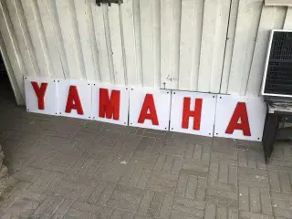 Yamaha skilt gammelt fra butik 