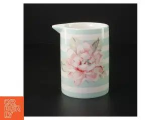 Lyseblå kande med blomstermotiv fra GreenGate (str. H. 11 cm. ø. 8 cm)