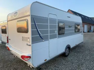 2014 Caravelair 460 m/Queens Bed