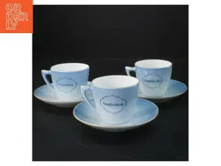 Tekop-sæt med motiver af danske slotte fra Royal Copenhagen (str. 13,5 ø cm og. 7,5 ø x 6 cm)
