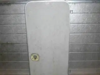   Dør Øverst