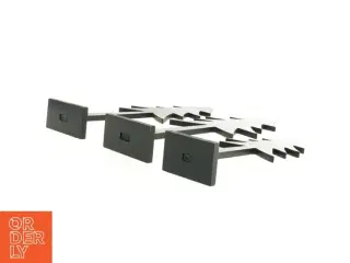 Sorte træ juletræsfigurer (str. 36 x 15 x 5 cm og 26 x 11 x 5 cm)