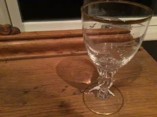Glas mågestel