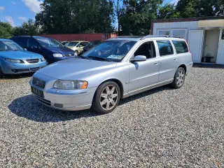 Volvo V70 2,4 D 130 Momentum aut.
