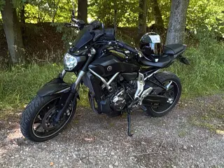 Motorcykel mt07