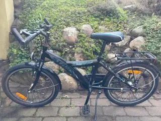 Drengecykel klar til brug