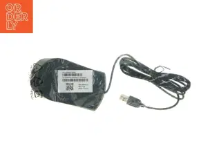 USB-strømforsyning fra Lenovo (str. 11 cm)