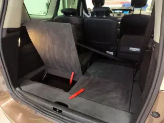 Renault Grand Scenic III 1,5 dCi 110 Limited 7prs