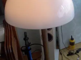 gulvlampe standerlampe