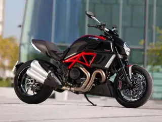 Ducati Diavel Carbon, EKTRA NEDSAT 🤩