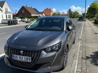 Peugeot 208 1,2 PureTech 100 Platin Pack