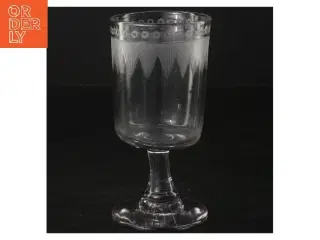 Glas med mønster (str. 13,5 cm)