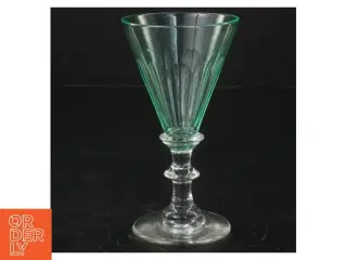 Hvidvinsglas i grønt glas (str. 13x7 cm)