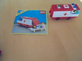 LEGO City 6688 - Ambulance  God stand 