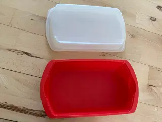 Rød Tupperware beholder