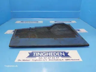 Ford 8210 Grill R. F0NN10N333AA11B